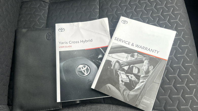 Toyota Yaris Cross 1.5 Hybrid Design 5dr CVT Hybrid Estate